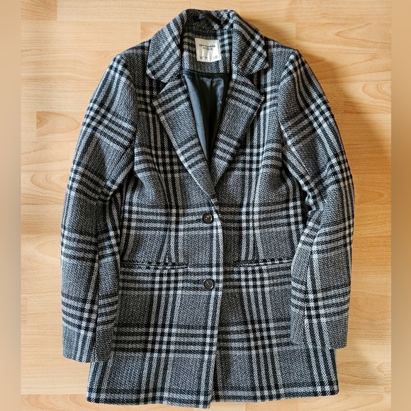 Abercrombie and Fitch Wool Blend Blazer. - Picture 9 of 12